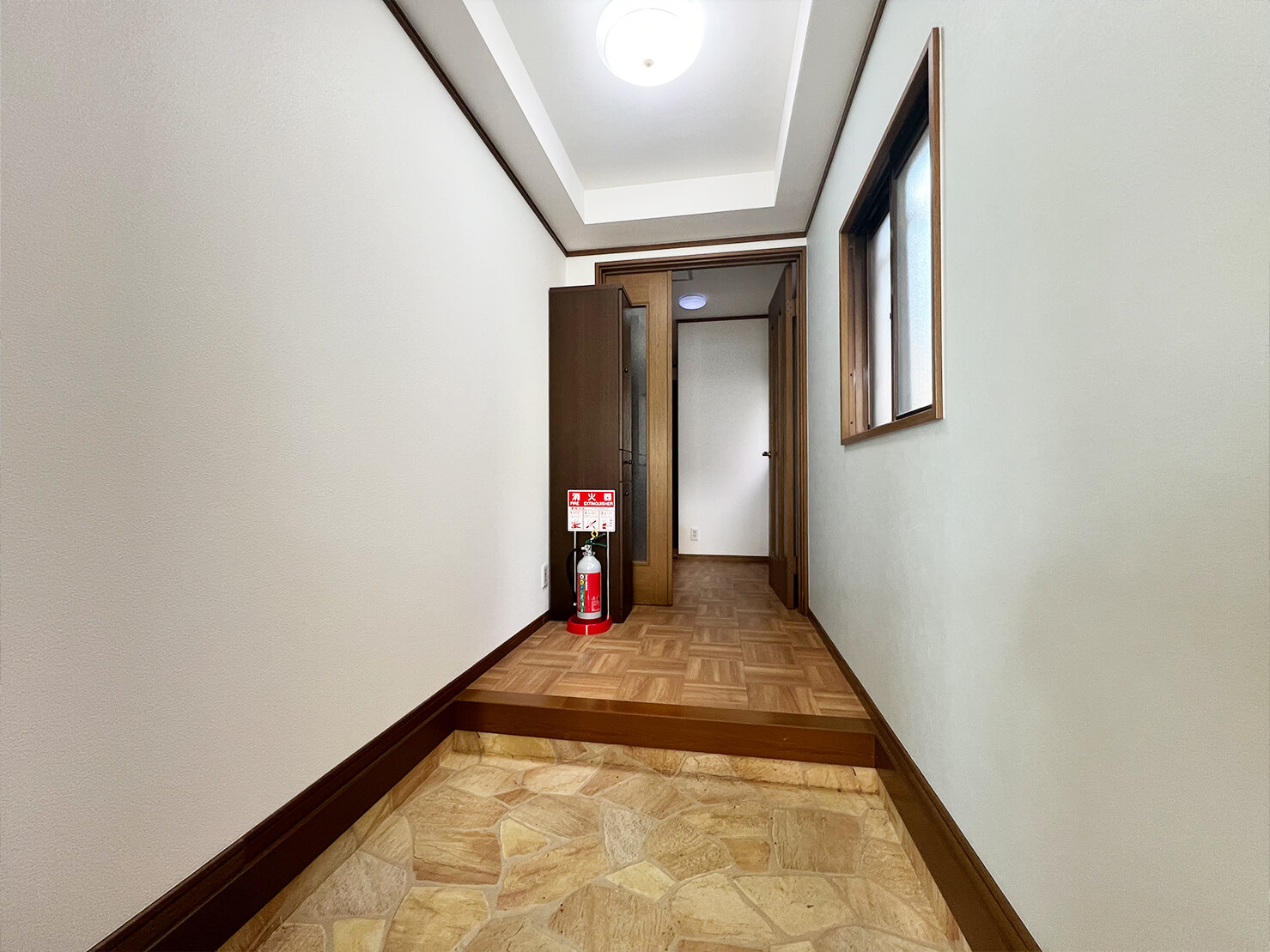 すっきりとした玄関です