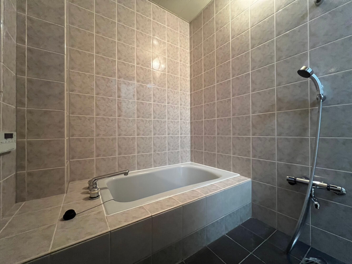 お風呂もリフォーム済みです