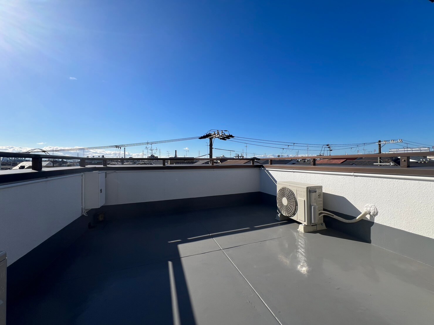 4階のルーフバルコニーはBBQなどもできます